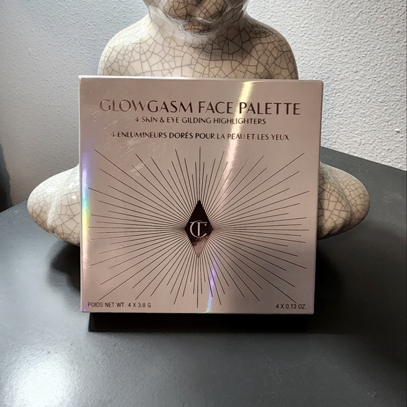 Charlotte Tilbury Glowgasm - Picture 2 of 2